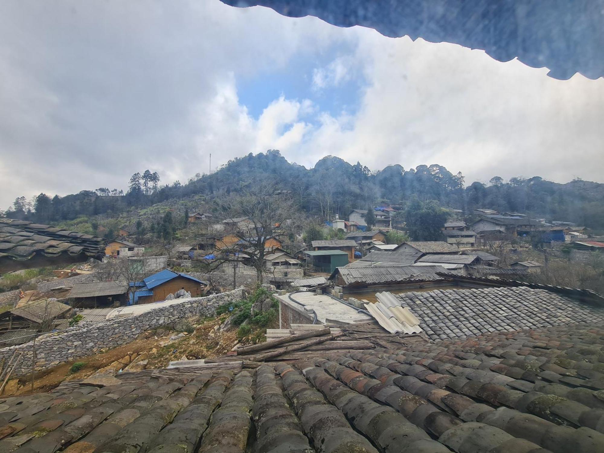 Nha Co Lao Xa Homestay Hmong & Bungalow Air Conditioner Dong Van  Exterior foto