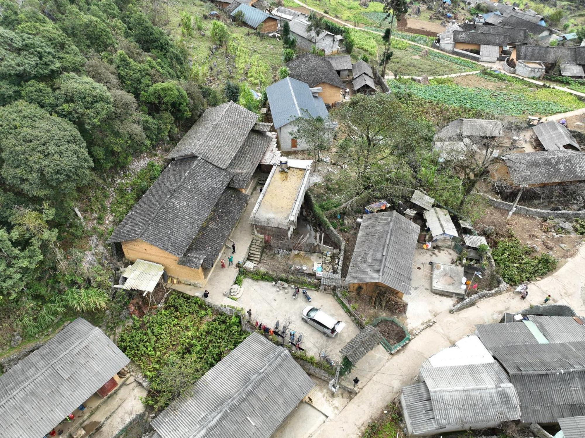 Nha Co Lao Xa Homestay Hmong & Bungalow Air Conditioner Dong Van  Exterior foto