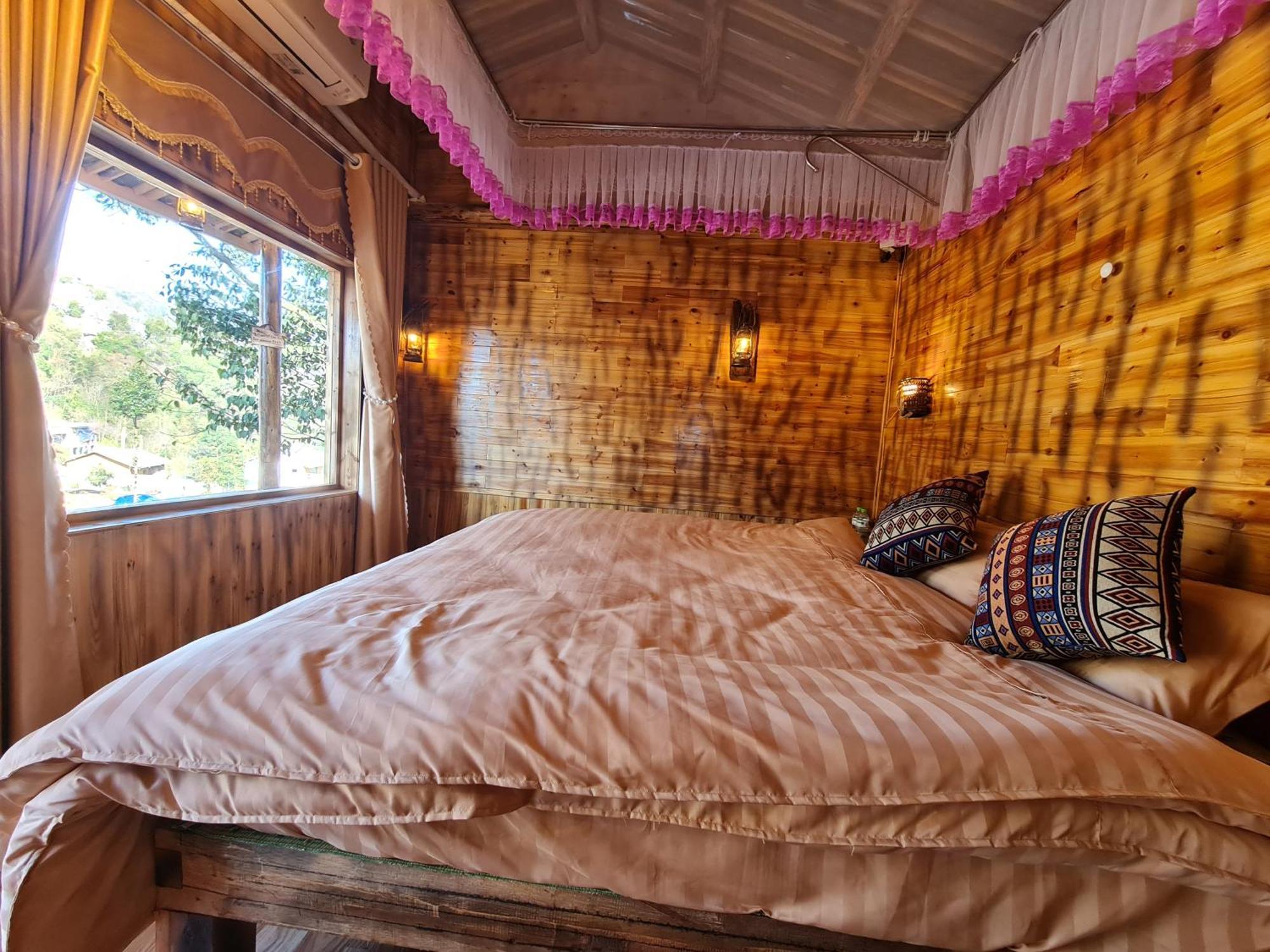 Nha Co Lao Xa Homestay Hmong & Bungalow Air Conditioner Dong Van  Exterior foto