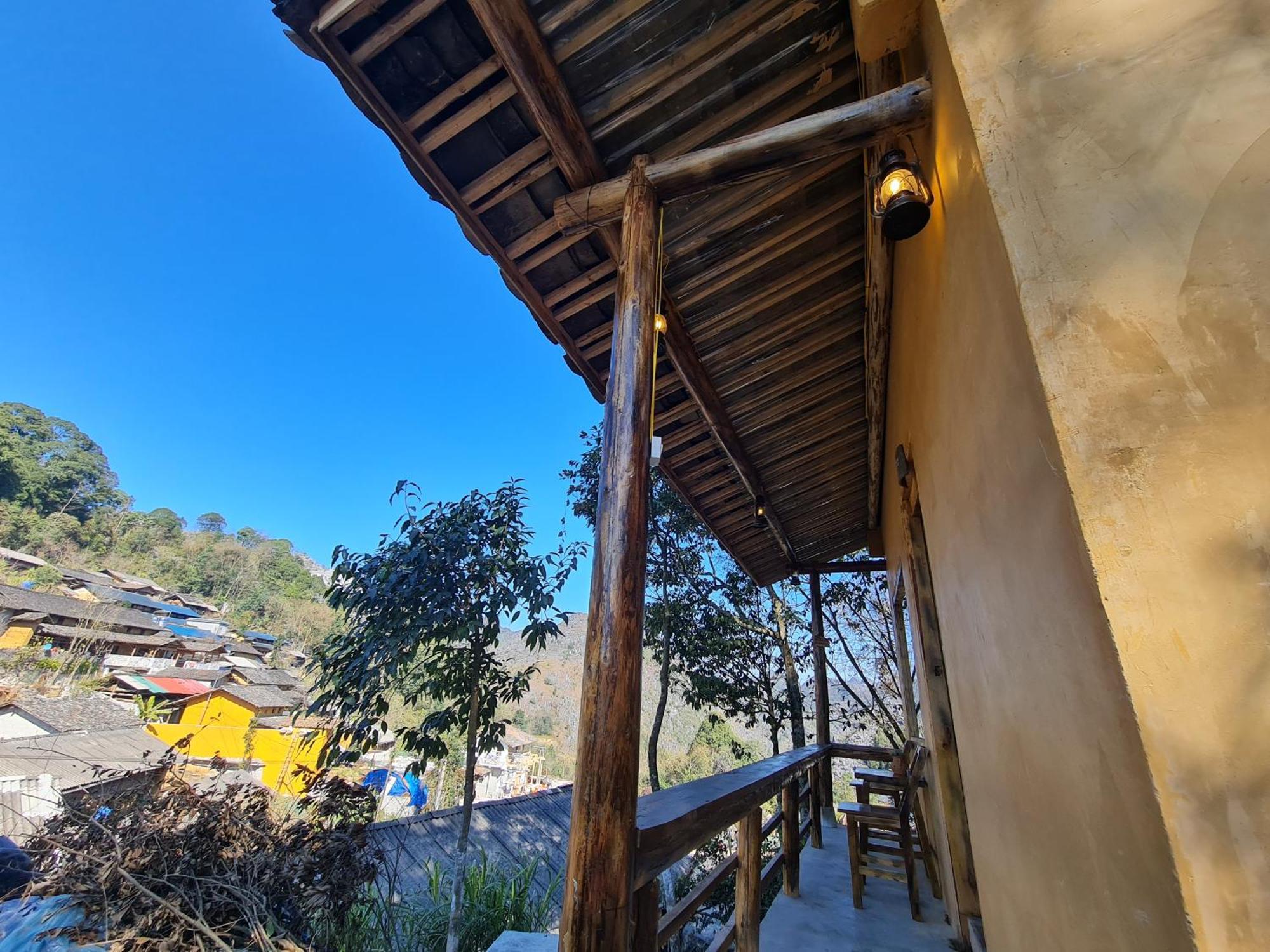 Nha Co Lao Xa Homestay Hmong & Bungalow Air Conditioner Dong Van  Exterior foto
