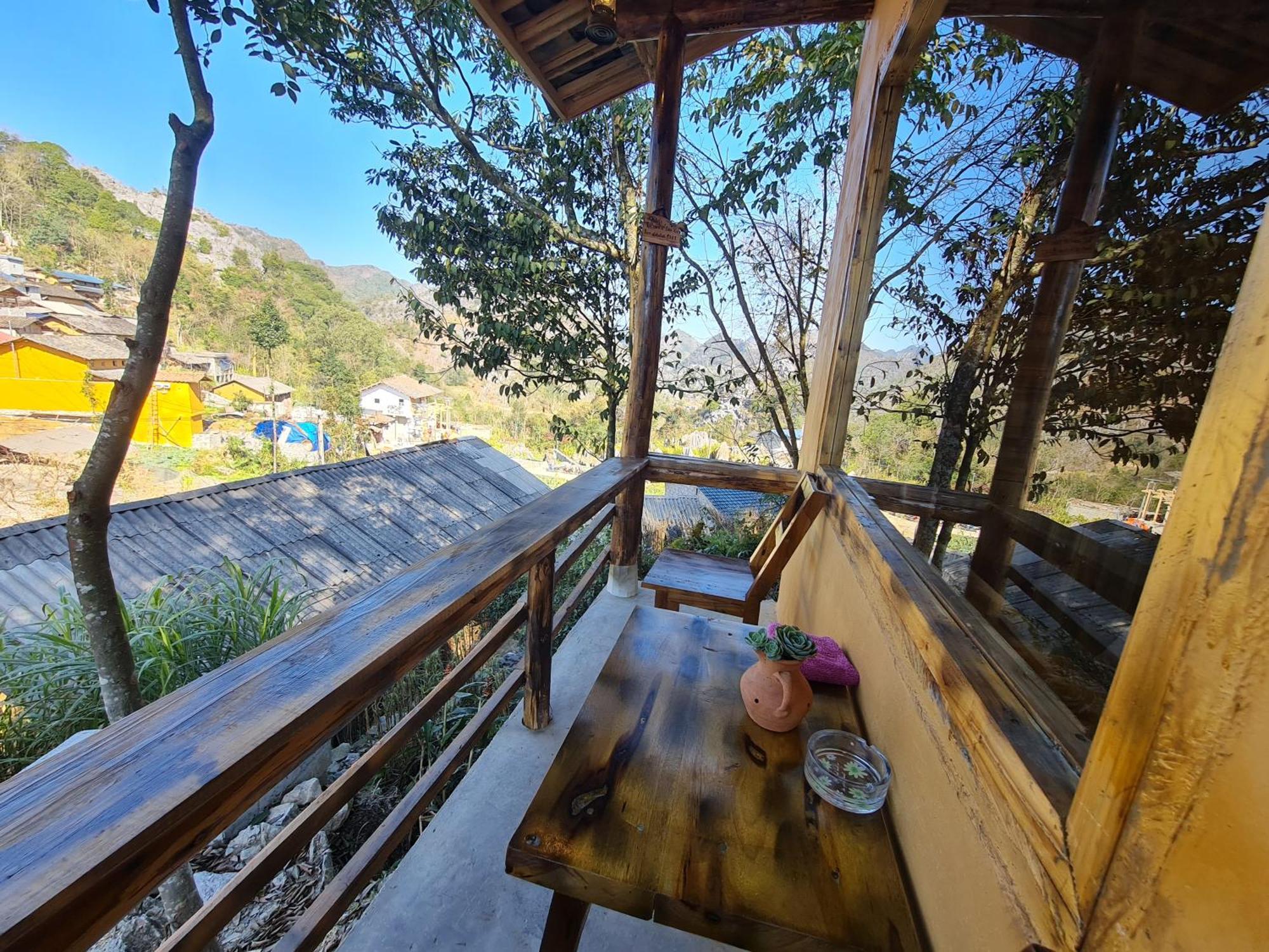 Nha Co Lao Xa Homestay Hmong & Bungalow Air Conditioner Dong Van  Exterior foto