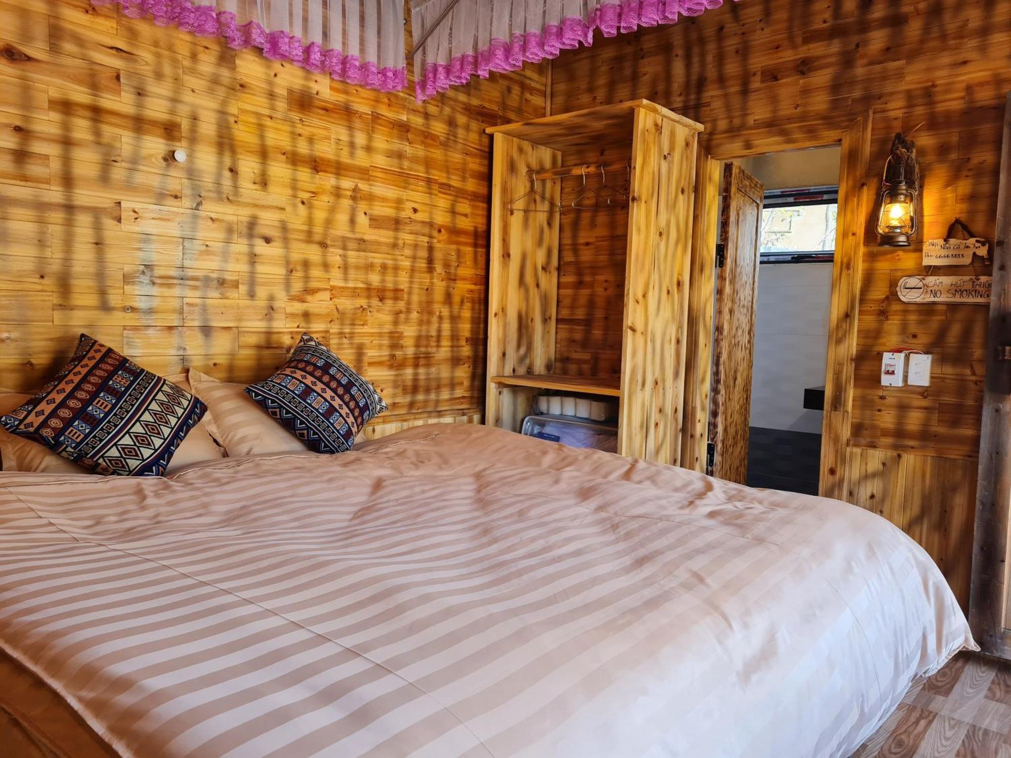 Nha Co Lao Xa Homestay Hmong & Bungalow Air Conditioner Dong Van  Exterior foto